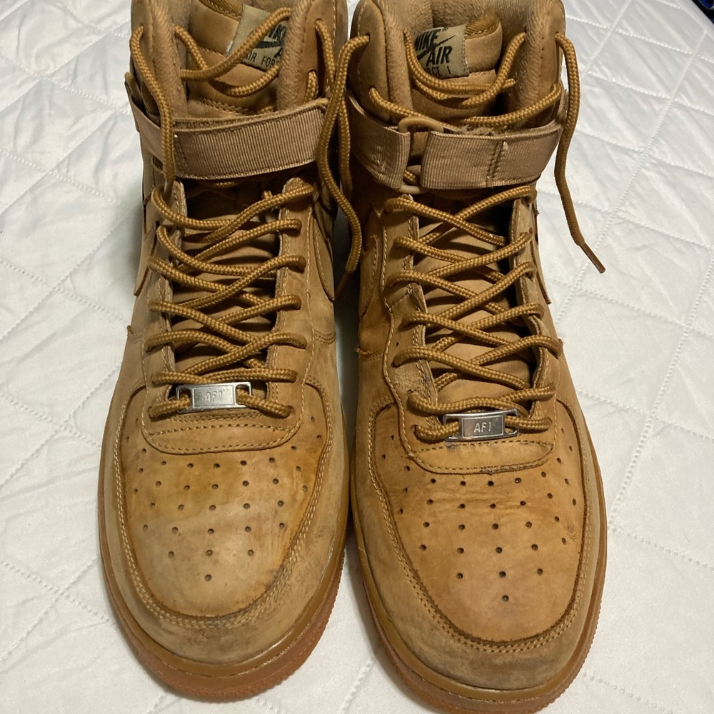 Mens Nike Air Force 1 Flax/Wheat Sz12  806403-200
